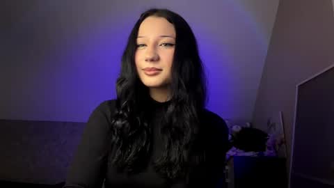 Milana  online show from May 2026 09:20:01 PM