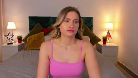 delinasis online show from April 2026 08:34:01 AM