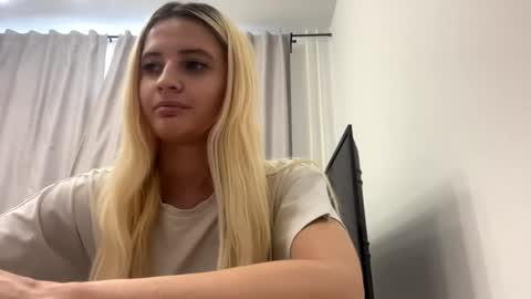 Amelia online show from May 2026 01:06:01 PM