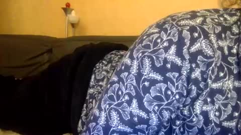 Snapshot of delphine_x chatting on January 2025 09:44:02 PM Delphine online show from January 2025 09:44:02 PM