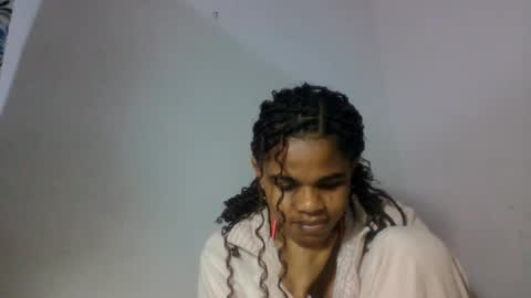 Snapshot of delphineee chatting on July 2026 07:00:02 AM delphine online show from July 2026 07:00:02 AM