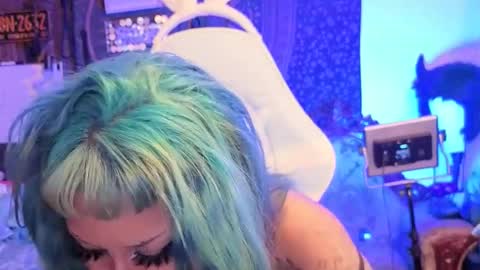 TankinBody online show from February 2026 03:15:02 AM