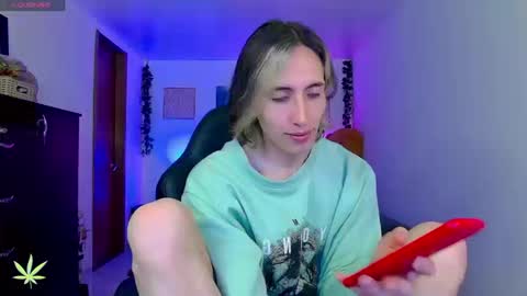 Snapshot of demianbunny chatting on March 2026 04:07:02 AM nik online show from March 2026 04:07:02 AM