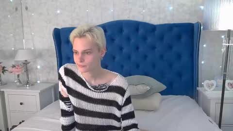 Snapshot of demianenglen chatting on February 2025 09:01:02 PM demianenglen online show from February 2025 09:01:02 PM