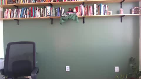 demmetria online show from November 2025 05:45:02 PM