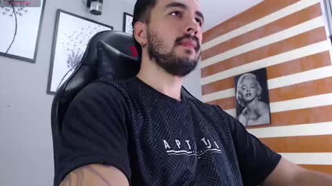 Snapshot of demon_salvatoree chatting on November 2025 01:29:02 AM Demon Salvatore online show from November 2025 01:29:02 AM