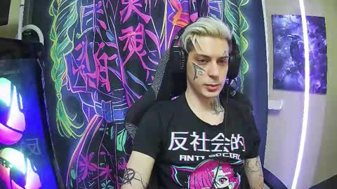 Rick online show from November 2025 07:01:02 PM