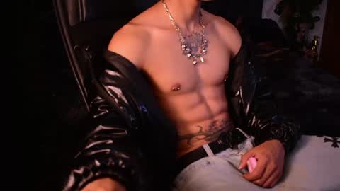 Snapshot of demonkush_ chatting on June 2026 02:33:01 AM DemonKush online show from June 2026 02:33:01 AM