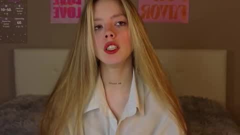 Emma online show from December 2025 08:05:02 PM