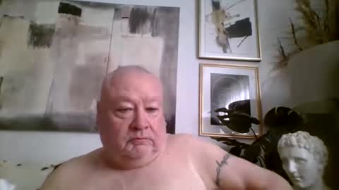 Snapshot of denboisvin2043 chatting on October 2025 01:20:01 PM denboisvin2043 online show from October 2025 01:20:01 PM