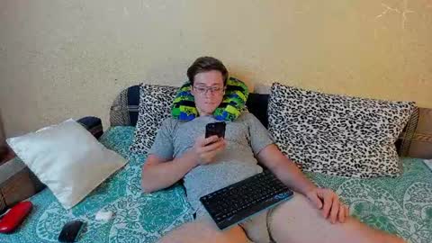 Snapshot of deni_boy99 chatting on June 2026 08:09:02 PM Deni online show from June 2026 08:09:02 PM