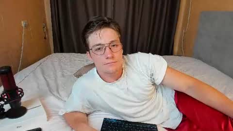 Snapshot of deni_boy99 chatting on July 2026 07:29:02 PM Deni online show from July 2026 07:29:02 PM