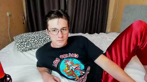 Snapshot of deni_boy99 chatting on July 2026 07:45:01 PM Deni online show from July 2026 07:45:01 PM