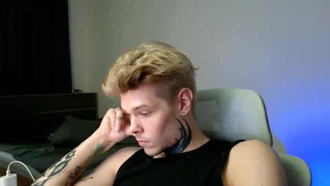 Denis online show from May 2026 04:58:02 PM