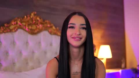 denisedevilles online show from March 2025 09:49:01 AM