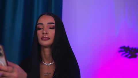 denisedevilles online show from May 2026 07:19:01 PM