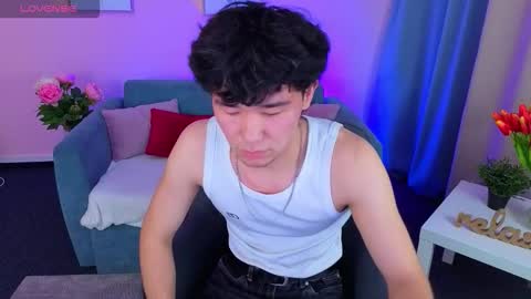 Snapshot of denishunter chatting on November 2025 02:33:01 PM denishunter online show from November 2025 02:33:01 PM