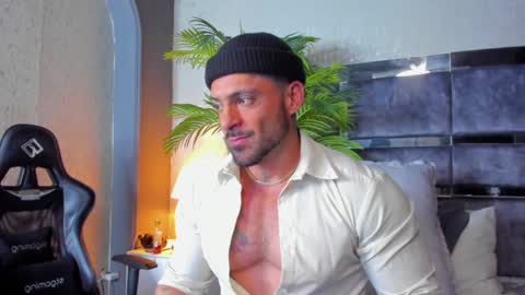 dennis_cox_ online show from January 2025 10:37:02 AM