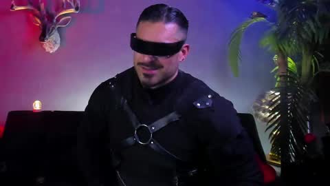 dennis_cox_ online show from April 2026 10:40:01 AM