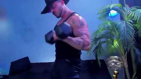 dennis_cox_ online show from July 2026 01:14:01 AM