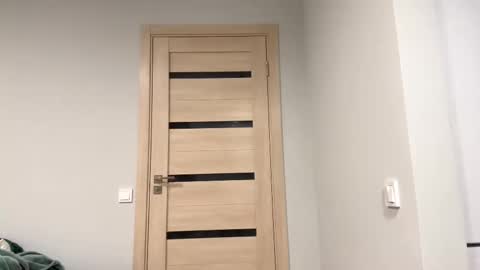 Denni online show from September 2025 04:52:01 PM