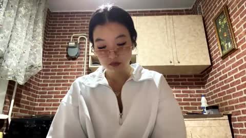 Emma online show from September 2025 01:16:02 PM