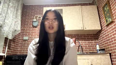 Emma online show from October 2025 01:08:02 PM