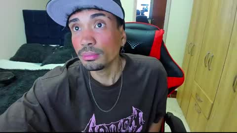 Dereck Andrew online show from December 2024 09:37:01 PM