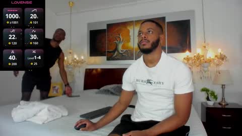 Dereck and Jake online show from November 2025 11:43:01 AM