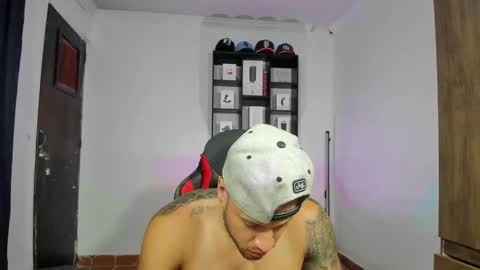 dereckgreen online show from January 2025 10:02:01 PM