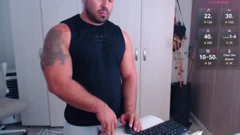 Snapshot of derek_group chatting on June 2026 07:48:01 PM Derek online show from June 2026 07:48:01 PM