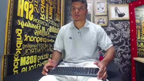 Snapshot of derek_lustford chatting on September 2025 11:23:01 AM derek online show from September 2025 11:23:01 AM