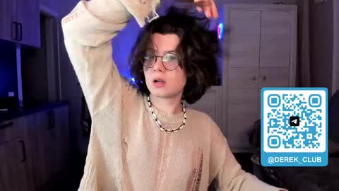Snapshot of derek_shameless chatting on April 2026 07:05:01 PM Derek online show from April 2026 07:05:01 PM
