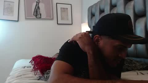 D E R E K online show from April 2026 09:15:01 PM