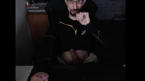 Snapshot of dermattes chatting on February 2025 05:13:02 PM dermattes online show from February 2025 05:13:02 PM