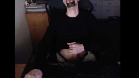 Snapshot of dermattes chatting on March 2025 02:43:02 PM dermattes online show from March 2025 02:43:02 PM