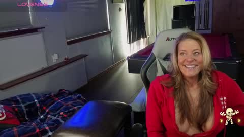 Snapshot of derrick_and_brittany chatting on September 2025 04:52:01 PM Derrick 52 and Brittany 50 online show from September 2025 04:52:01 PM