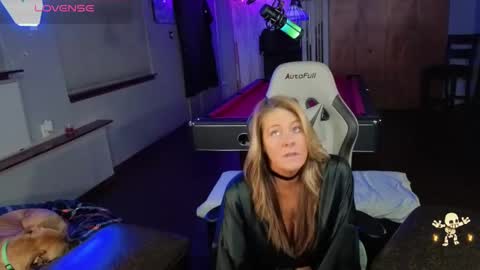 Derrick 52 and Brittany 50 online show from September 2025 12:59:02 AM