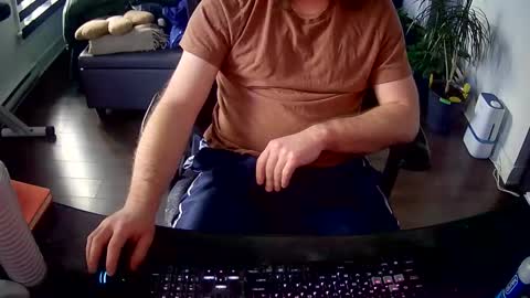 desdisdes online show from April 2026 01:52:02 PM