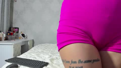 Mia online show from January 2025 01:35:01 AM