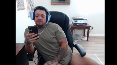 desertadventurer25 online show from October 2025 06:03:02 PM