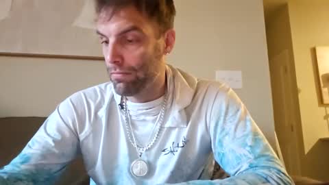 Snapshot of desertan20 chatting on December 2024 08:29:01 PM Tall and Handsome online show from December 2024 08:29:01 PM