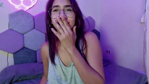 Snapshot of desireduo_tgn chatting on February 2025 09:38:01 PM TORI AND MR. BEAR online show from February 2025 09:38:01 PM
