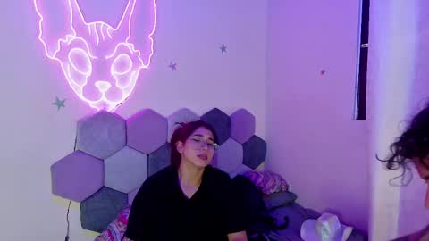 Snapshot of desireduo_tgn chatting on February 2025 06:23:02 PM TORI AND MR. BEAR online show from February 2025 06:23:02 PM
