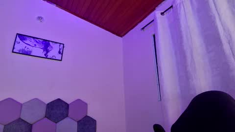 TORI AND MR. BEAR online show from February 2026 05:39:02 PM