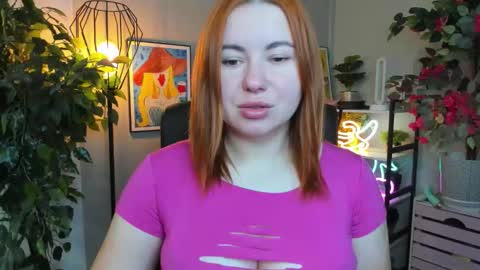 LAYLA online show from November 2025 07:29:02 AM