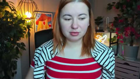 LAYLA online show from November 2025 07:24:02 AM