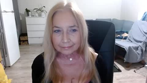 S O F I A online show from January 2025 02:53:01 PM