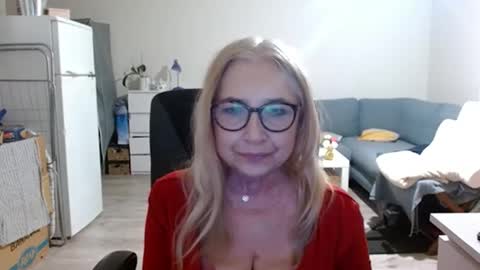 S O F I A online show from February 2025 06:10:02 PM