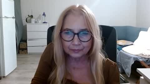 S O F I A online show from February 2025 02:46:02 PM